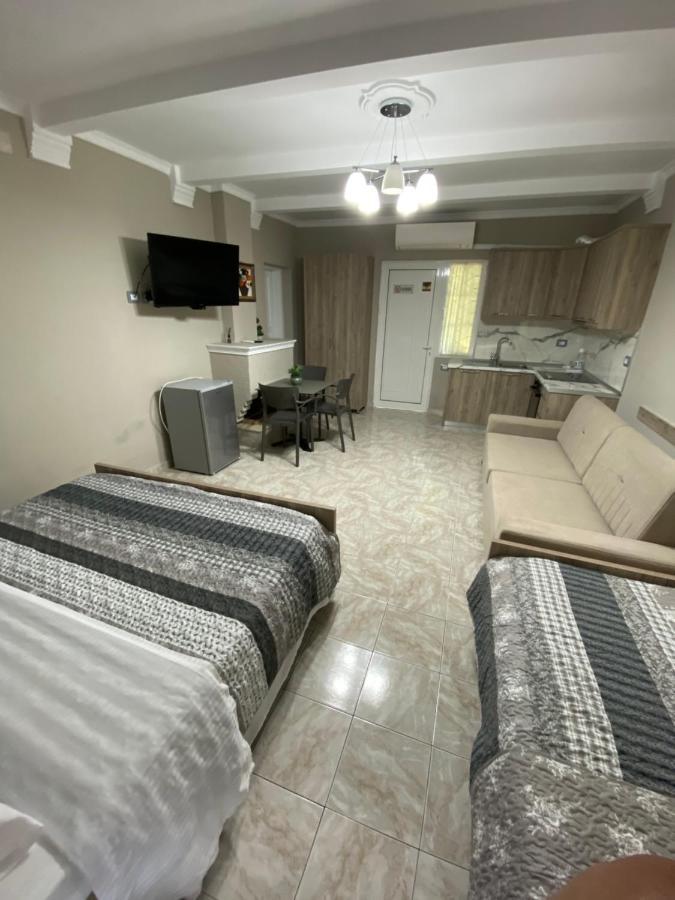 Vila Ajdinaj Berat Exteriör bild